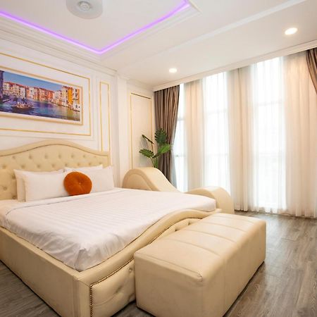 Quy Hung Hotel Central Cidade de Ho Chi Minh Exterior foto