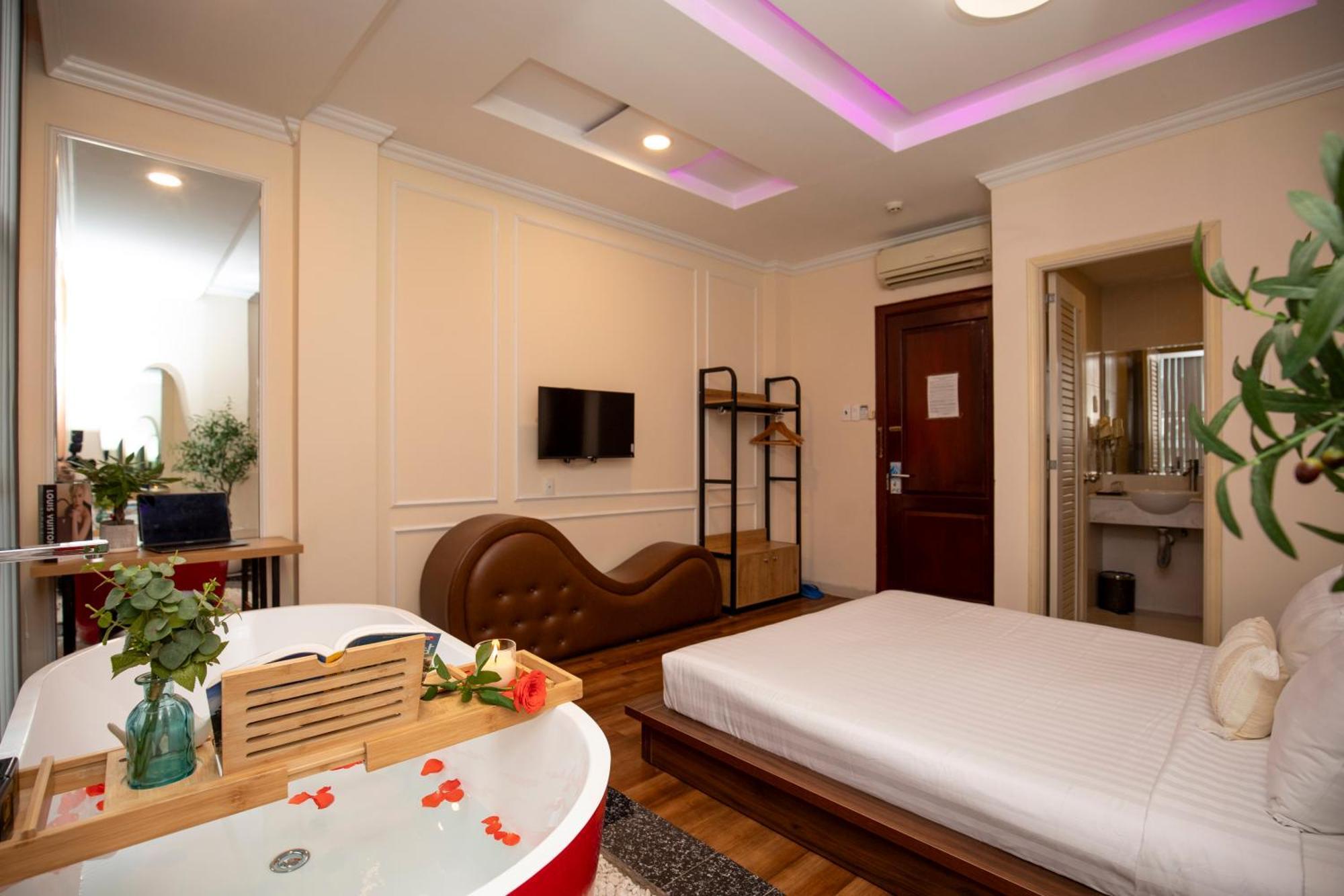 Quy Hung Hotel Central Cidade de Ho Chi Minh Exterior foto