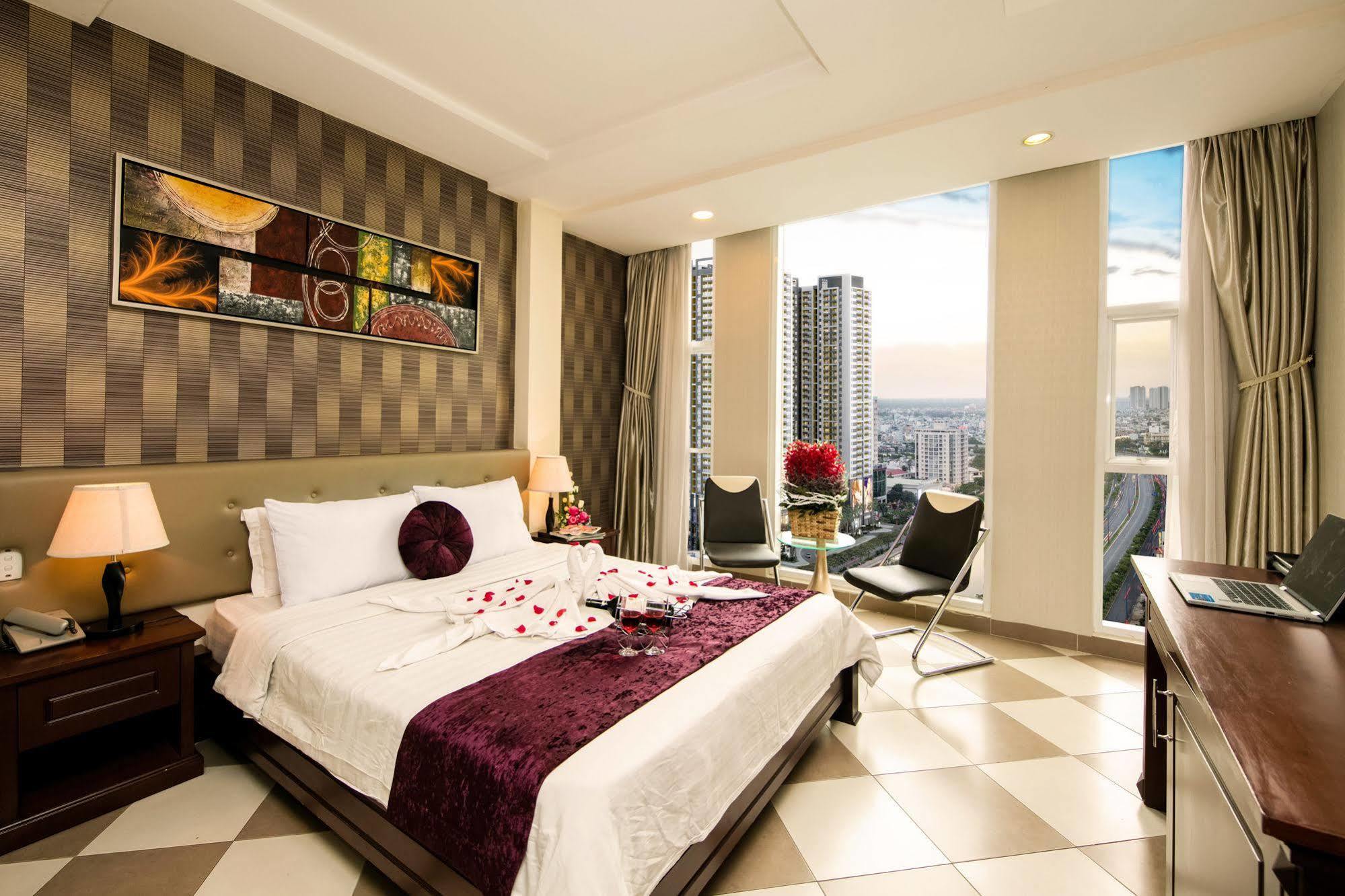 Quy Hung Hotel Central Cidade de Ho Chi Minh Exterior foto